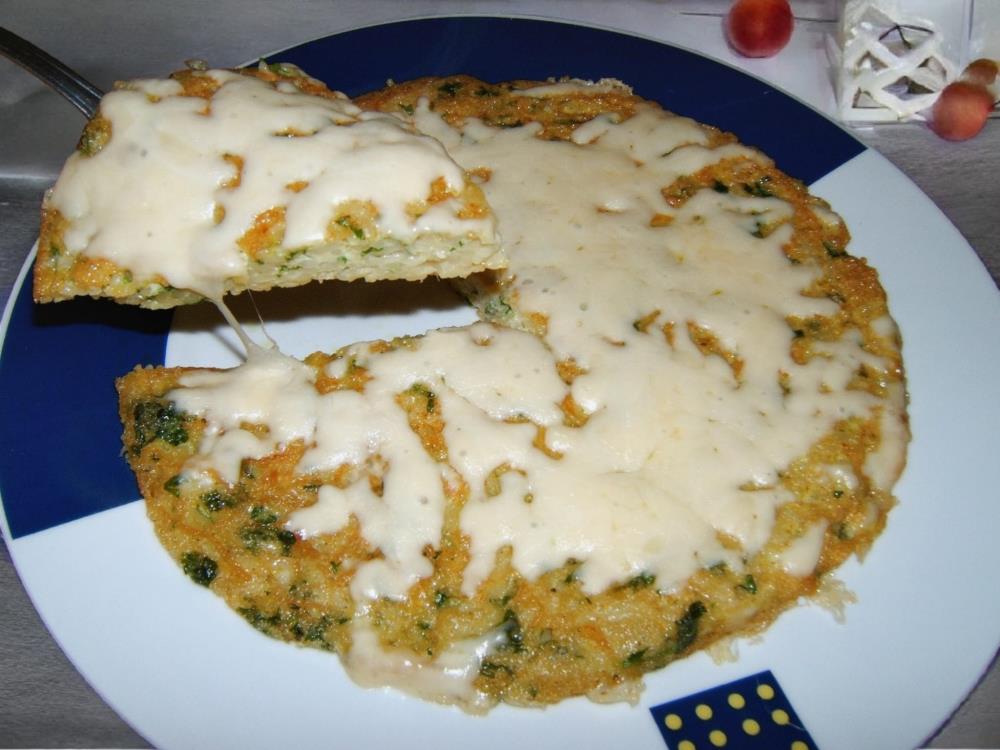 Вермишелевая запеканка с зеленью и сыром