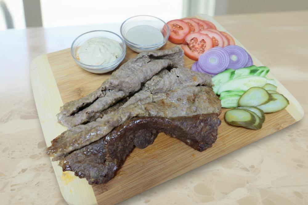 Переложить на блюдо и подать