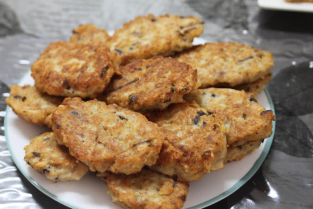 Запеканка из мацы на Песах: куриная и грибная